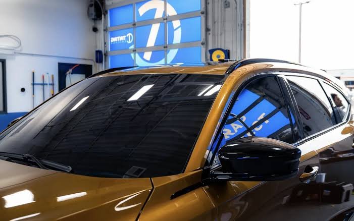 Is Front Windshield Tint Legal in Illinois